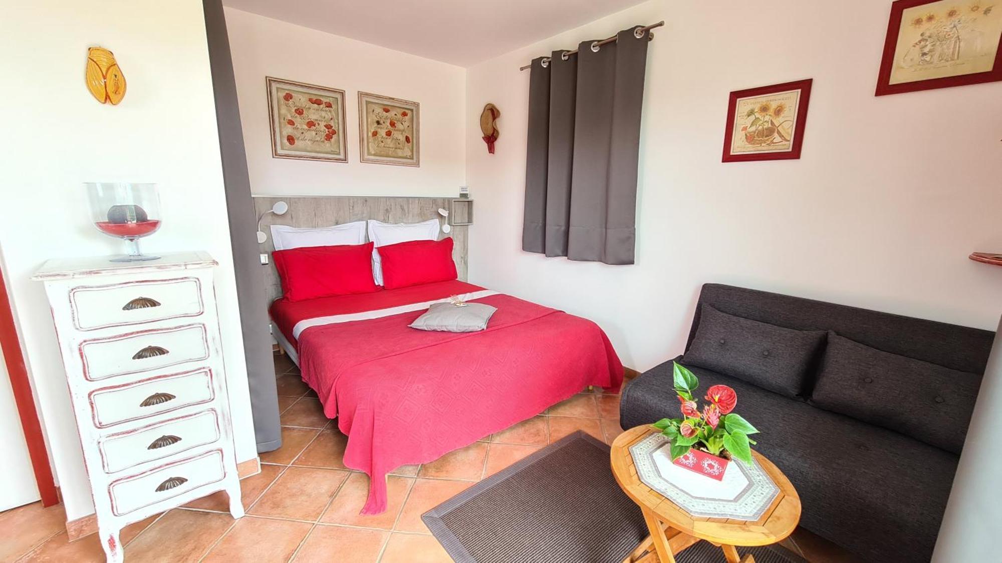 La Cigale Sous L'Olivier Bed & Breakfast Le Castellet  Exterior photo