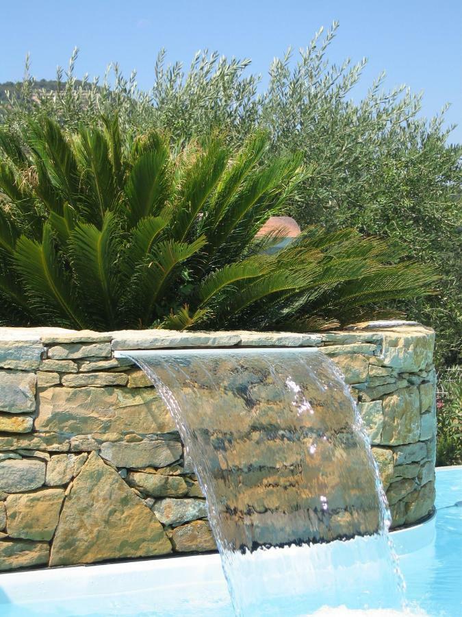 La Cigale Sous L'Olivier Bed & Breakfast Le Castellet  Exterior photo