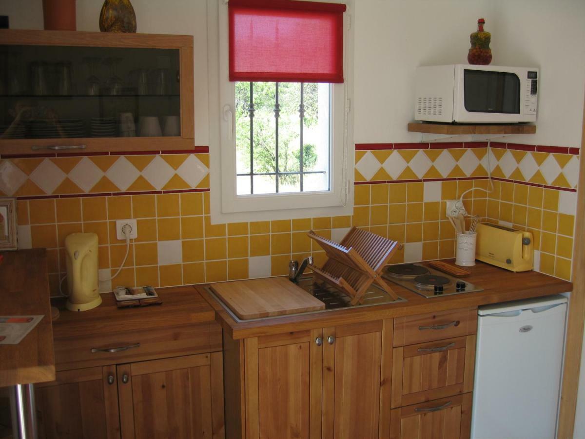 La Cigale Sous L'Olivier Bed & Breakfast Le Castellet  Exterior photo
